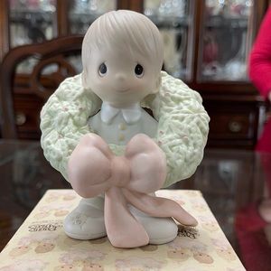 1983 surrounded with joy precious moments